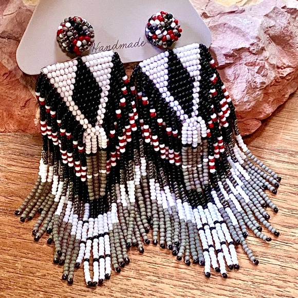 Deepa Gurnani Jewelry - NWT Deepa Gurnani Luxe Beaded Chandeliers